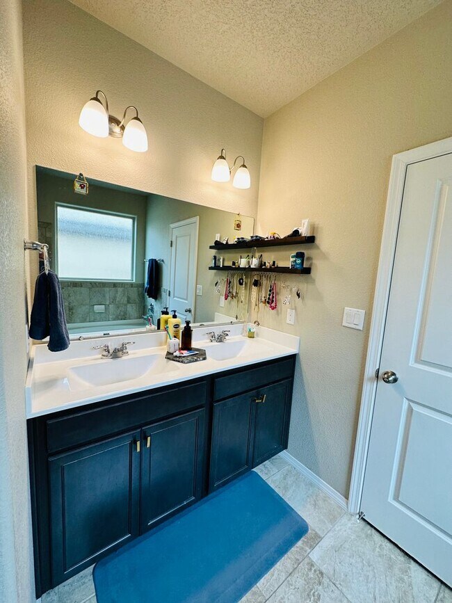 Building Photo - STUNNING Back yard!  Level II EV Charger!