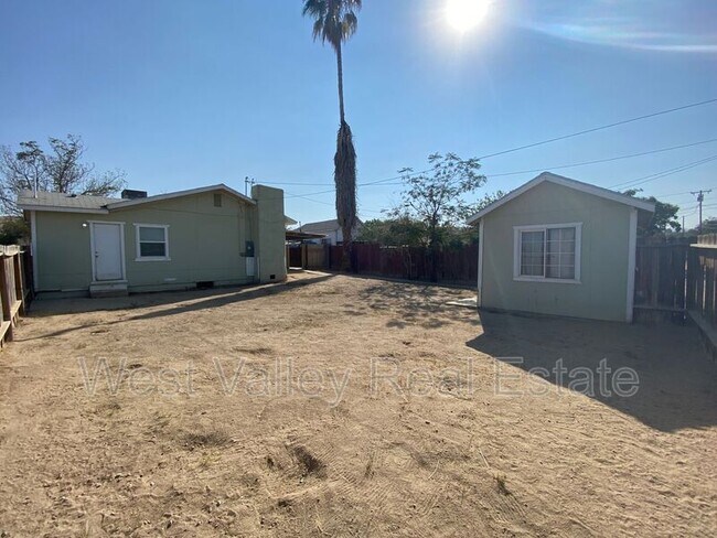 Building Photo - 122 Buena Vista Pl