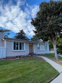 Building Photo - West Valley Nice 4 bed 2 bath Family Home
