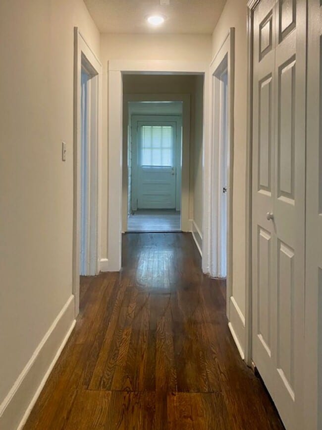 Building Photo - 5 min to downtown Concord - 2 bed, 2 bath Bungalow