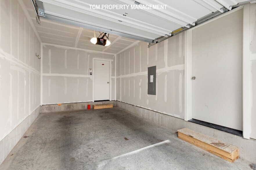 Building Photo - 7134C Beacon Ave S