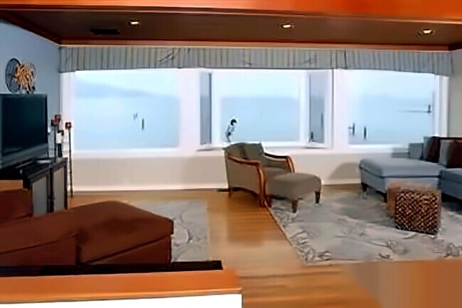 Building Photo - 105 Bridgeway