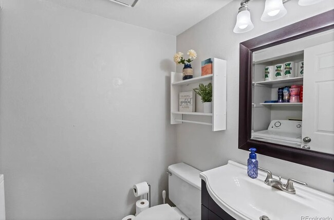Building Photo - Charming Townhome for Rent in Timber Lake ...