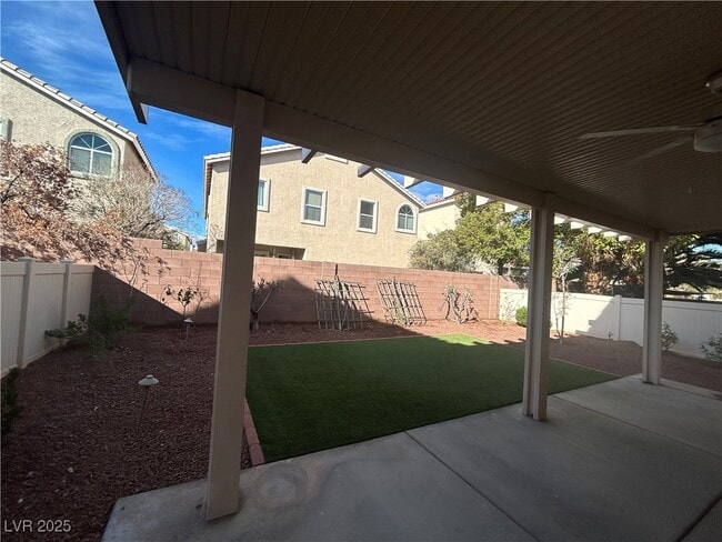 Building Photo - 8841 Blue Wolf St