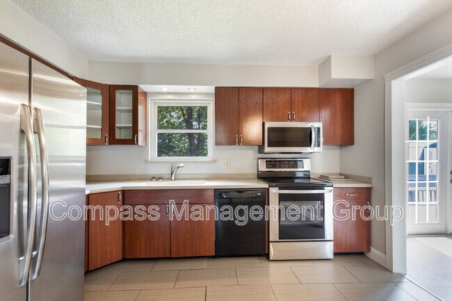 Building Photo - 1505 Aldenwood Ln