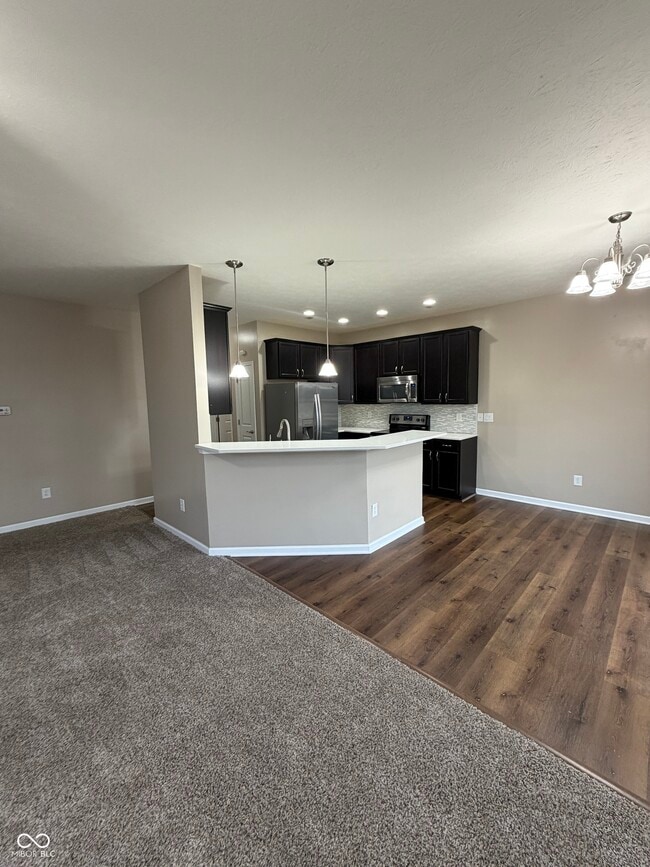 Building Photo - 9660 Angelica Dr