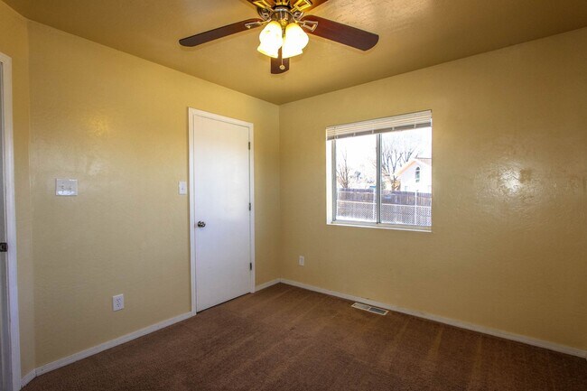 Building Photo - Prescott Valley Four Bedroom Home