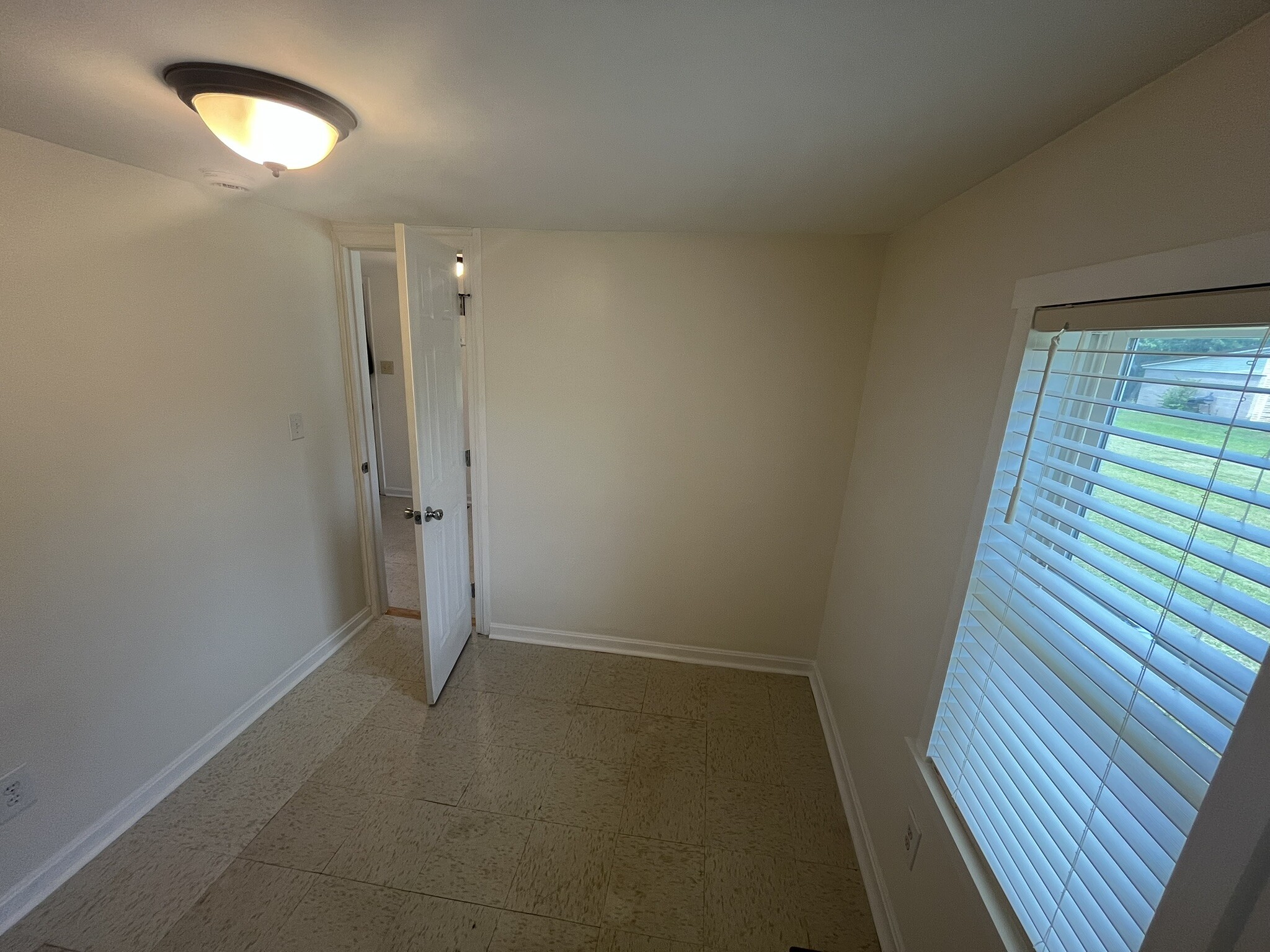 Bed Rm 2 - 328 Tyrone St