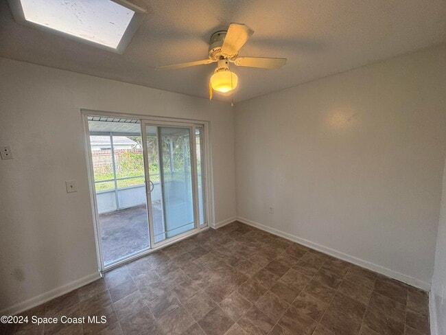 Building Photo - 2970 Hobbs Pl