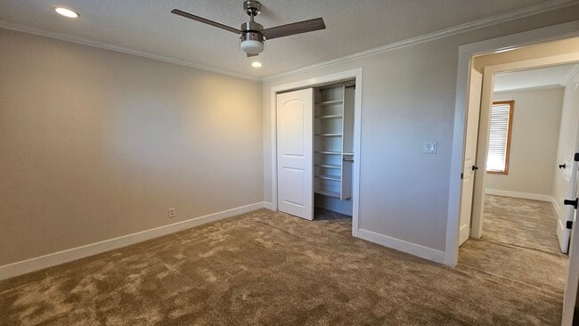 Building Photo - 10176 S 360 E