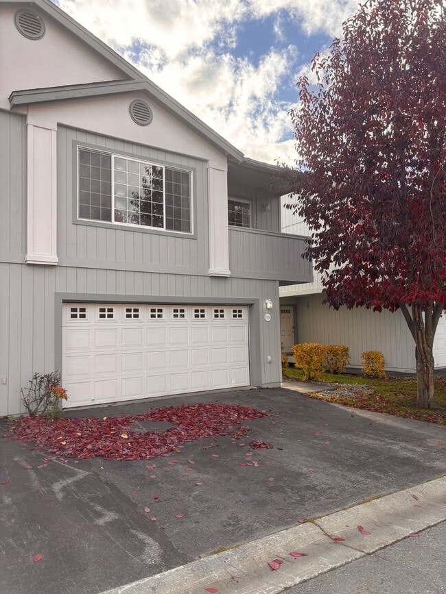 Building Photo - Fantastic 2 Bedroom Townhome!