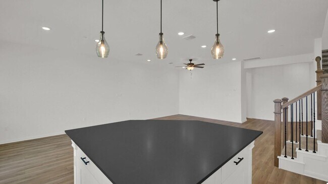 Building Photo - 2725 Woodall Dr