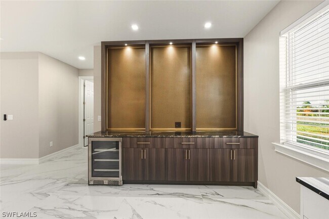 Building Photo - 28049 Captiva Shell Lp