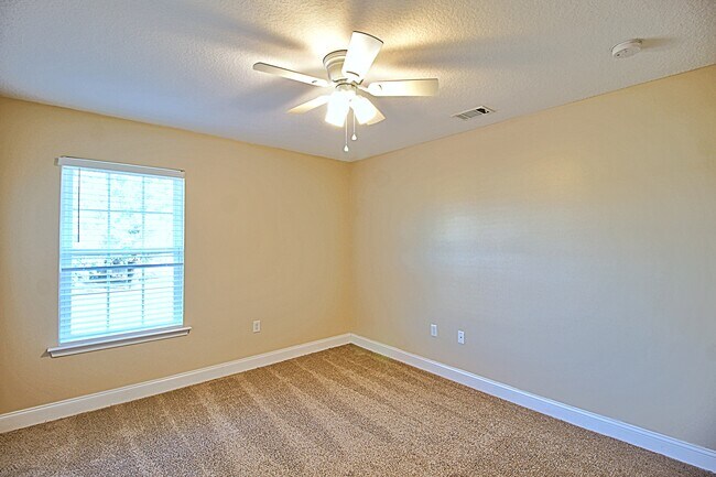 Building Photo - 381 Mancy Garrason Loop