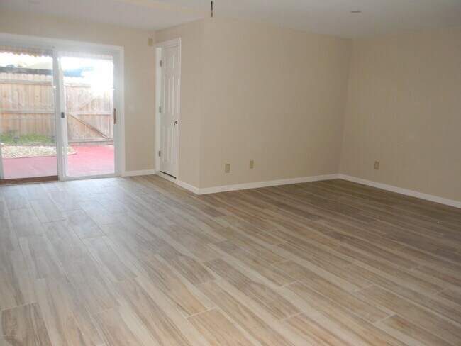 Building Photo - 1036 Ashley Ave