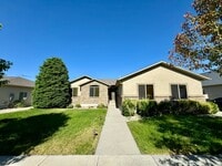 Building Photo - 8291 Water Oak Dr