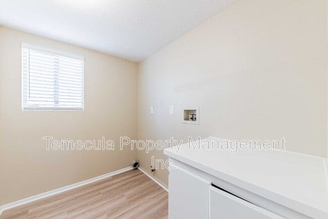 Building Photo - 30472 Bogart Pl