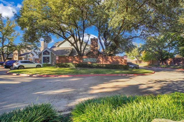 Building Photo - 449 Harris St