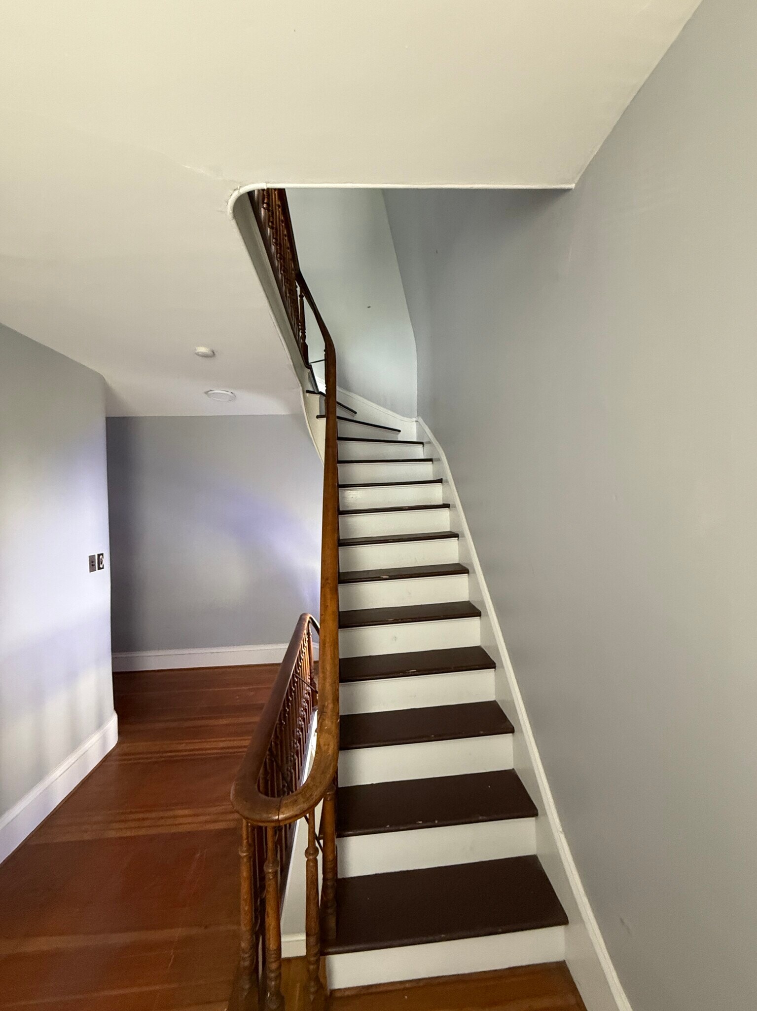 Staircase leading to 3rd flr. - 117 Bridge St