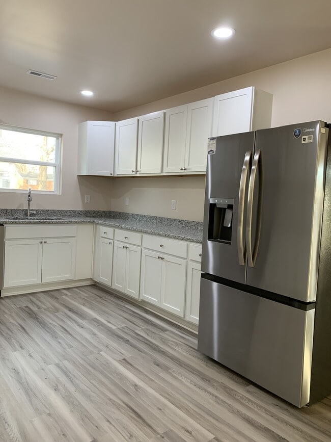 Building Photo - 1020 Concord Ave