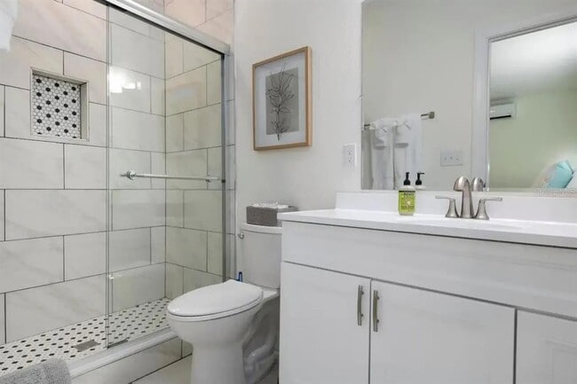 Building Photo - 2539 Trinidad St