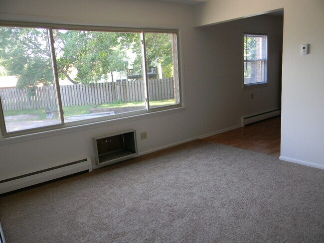 Primary Photo - 3220 81st St E