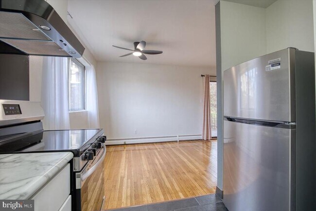 Building Photo - 1016 W Baltimore Pike