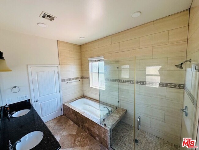 Building Photo - 7347 Dinwiddie St