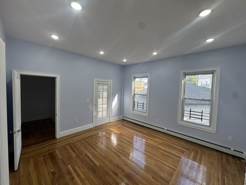 Bedroom 2 - 138 Jewett St