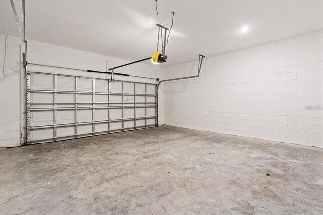 Building Photo - 15129 Summer Harvest St