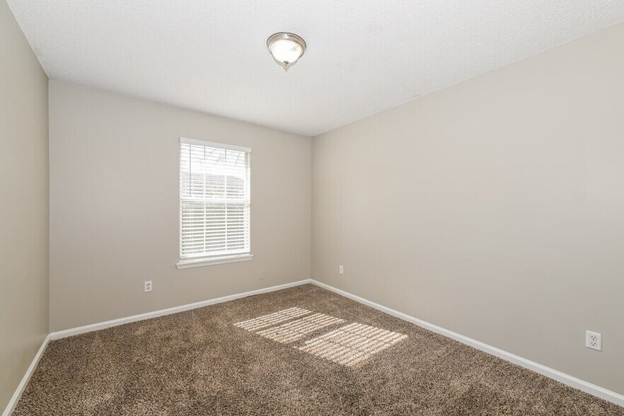 Building Photo - 2968 Waters View Cir