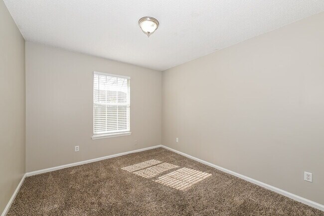 Building Photo - 2968 Waters View Cir