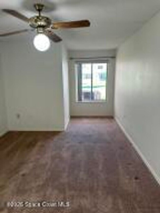 Building Photo - 151 Plover Ln