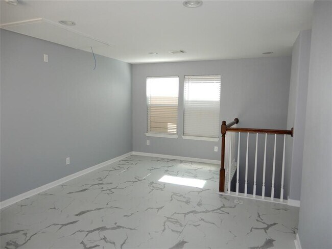 Building Photo - 17115 Wilthorne Gardens Ct