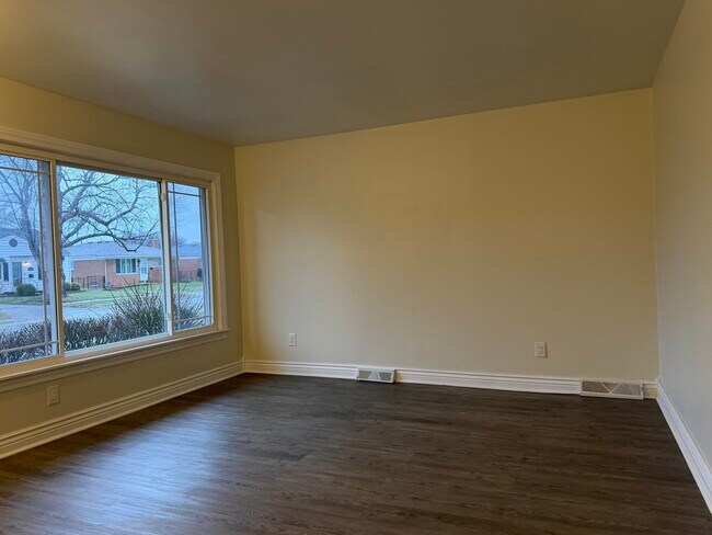 Building Photo - 17422 Keppen Ave