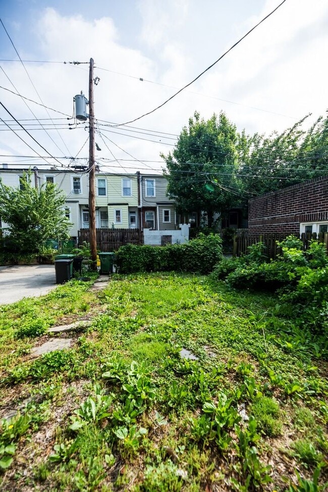 Building Photo - 2026/2027 JHU Off-Campus 5bd/2ba Rowhome w...