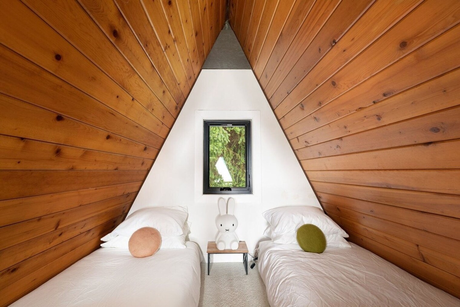 Building Photo - 3711 S Shorewood Ave