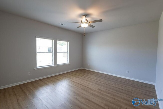 Building Photo - 143 Sager Cir