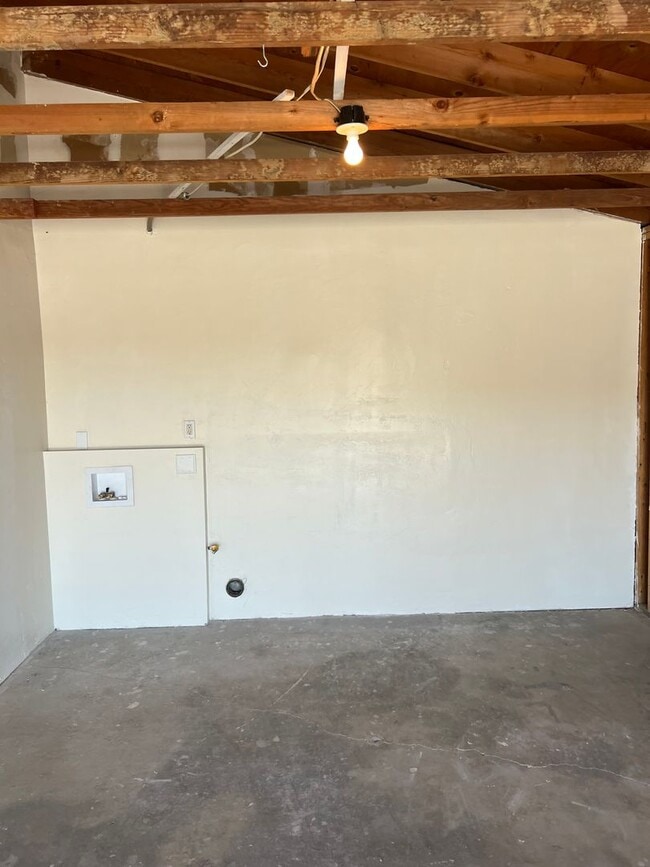 Building Photo - 0223