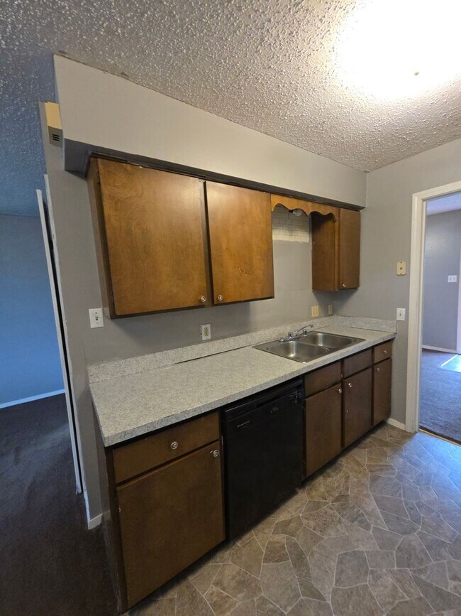 Building Photo - 218 Sequoyah Way