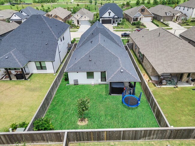 Building Photo - 21143 Austin Chalk Dr