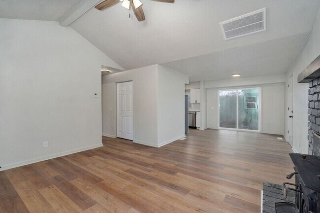 Building Photo - 1717 N 16th St