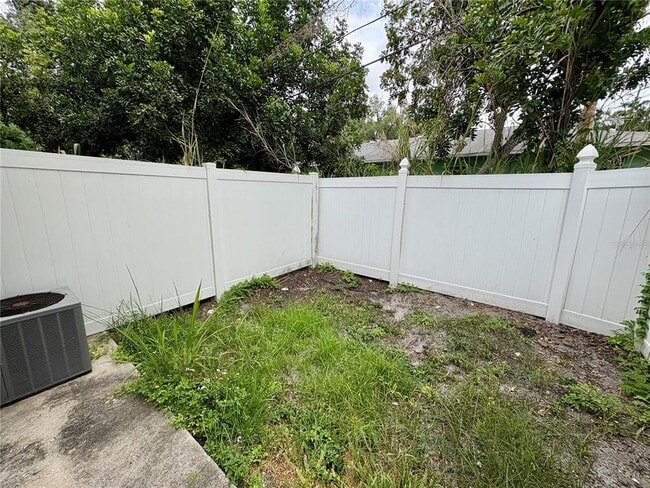 Building Photo - 408 57th Ave Dr E