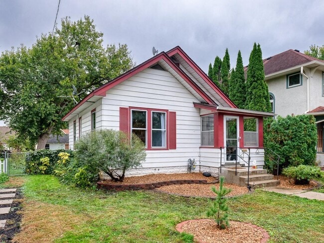 Building Photo - 4319 Harriet Ave