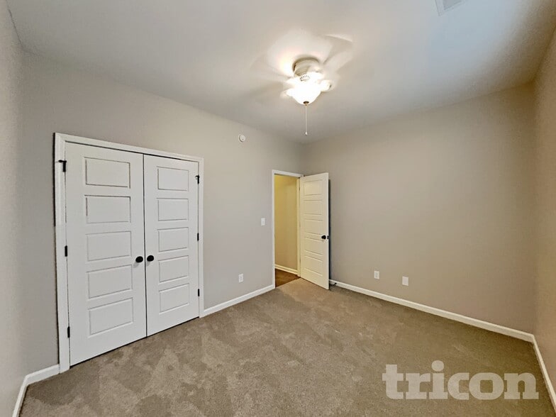 Building Photo - 77 Dropseed Ln