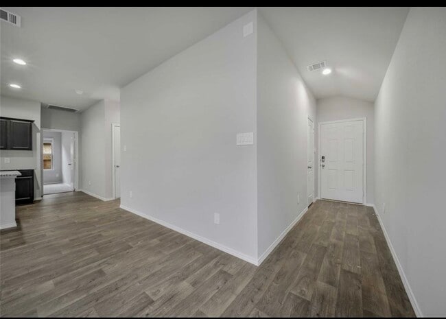 Building Photo - 40643 Creekside Blf Trl
