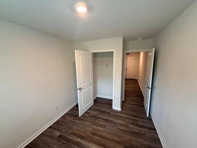 Building Photo - 5167 Hyrule Dr