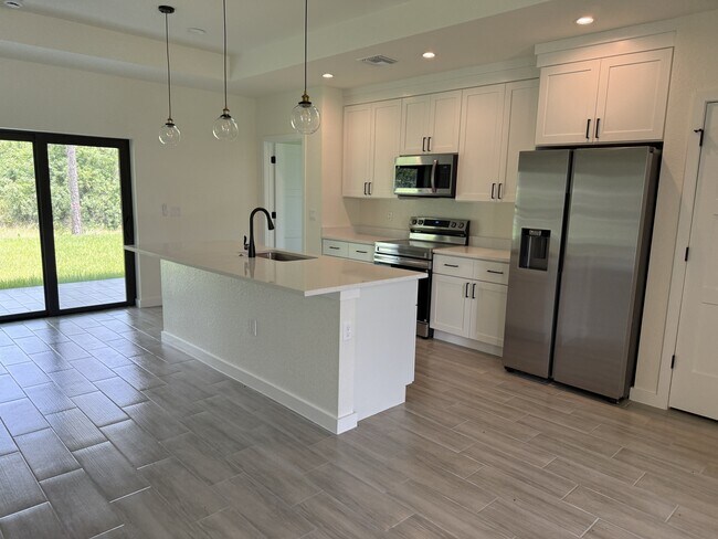 Building Photo - 2966 Beeville Ave