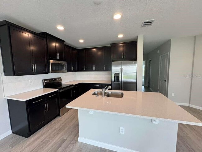 Building Photo - 5053 Prairie Preserve Run