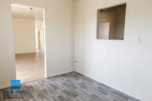 Building Photo - 1401 W 53rd St